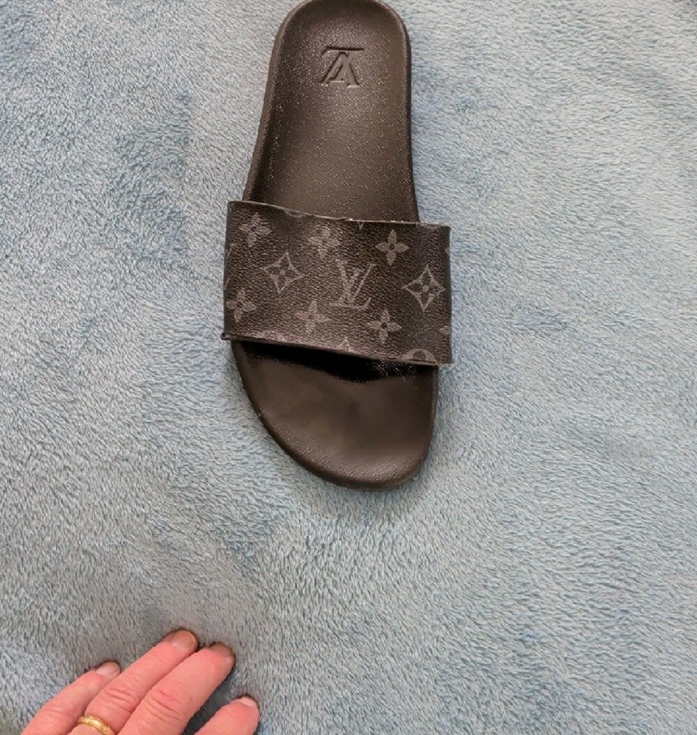 Louis Vuitton Black Monogram Slide Sandals LV - Picture 7 of 16